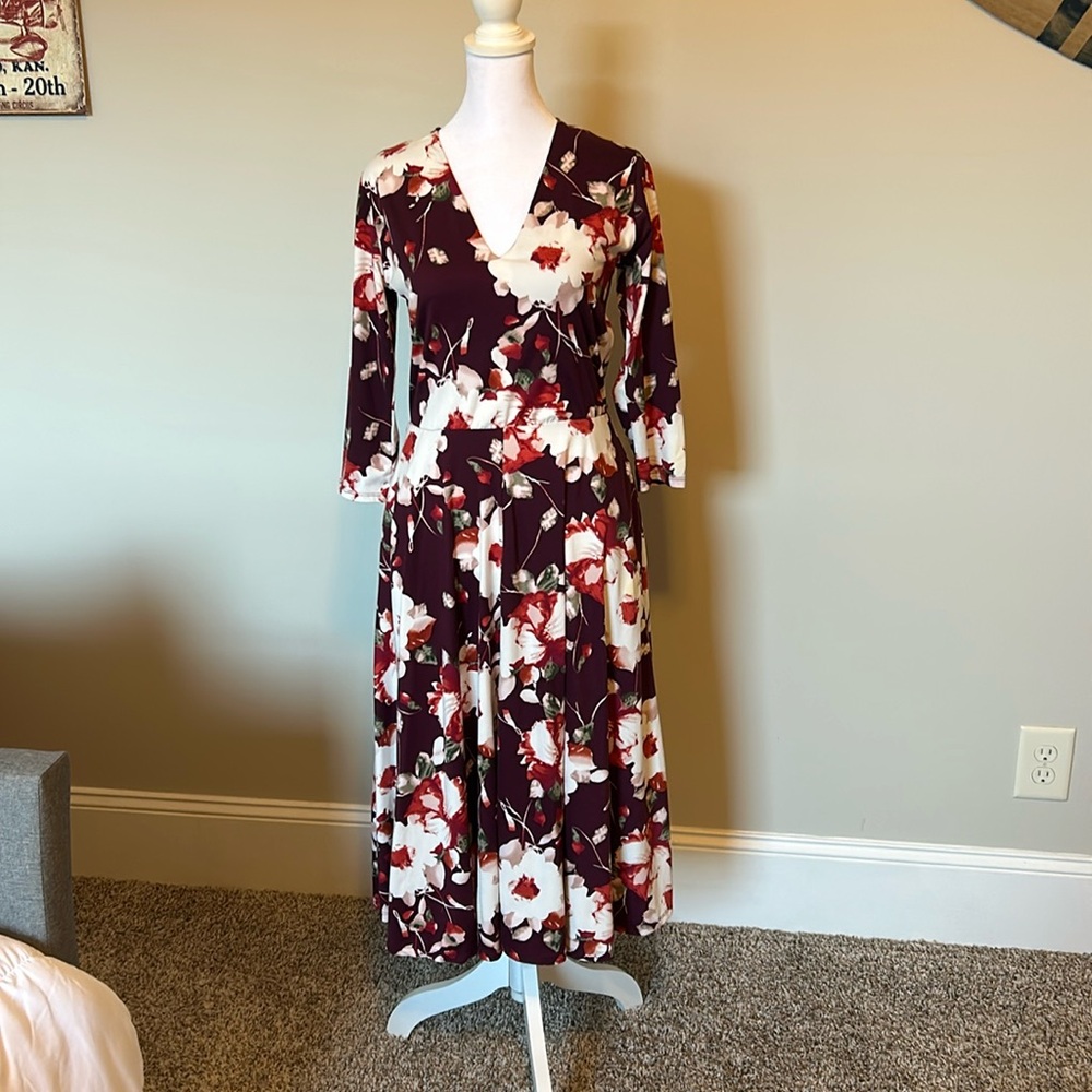 Agnes and Dora long floral dress with pockets. Size small